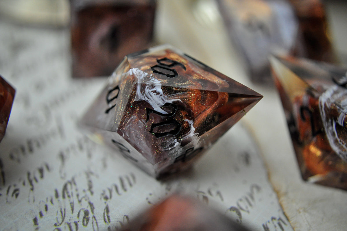 Conjuration 7pc Dice Set