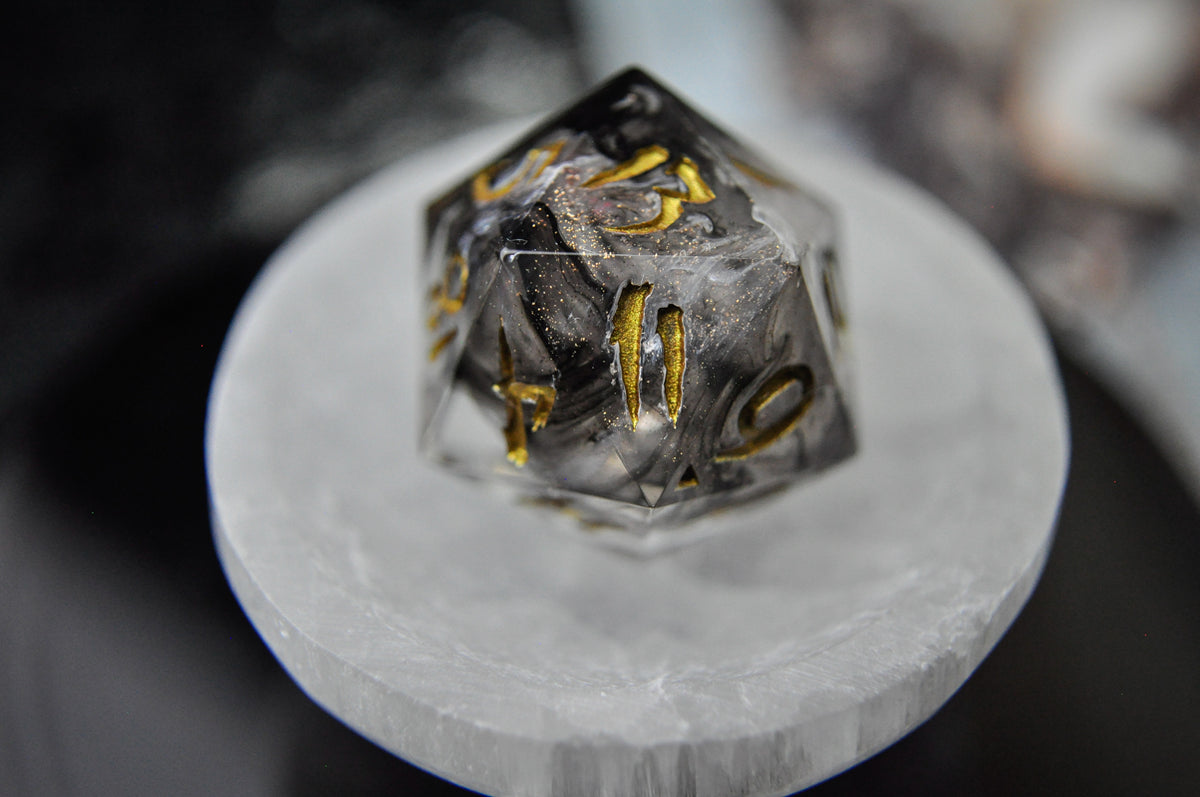 Divination Single D20