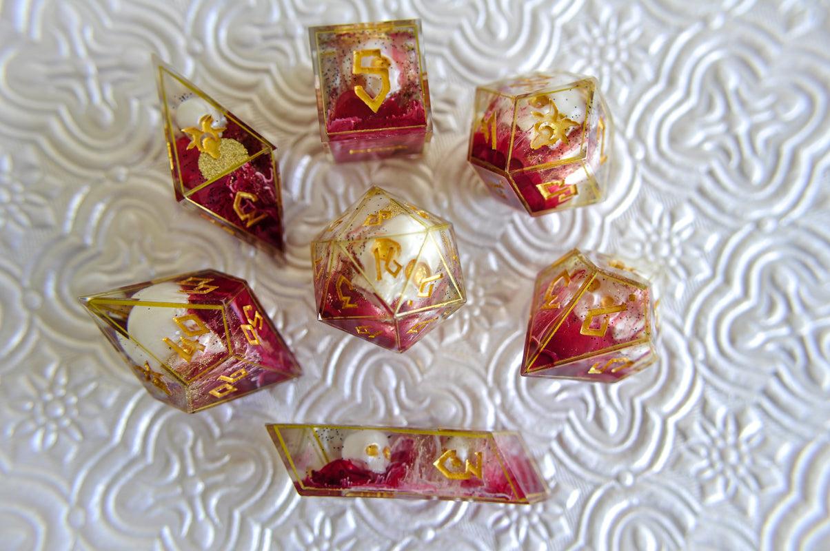 The Red Dowager 7pc Set