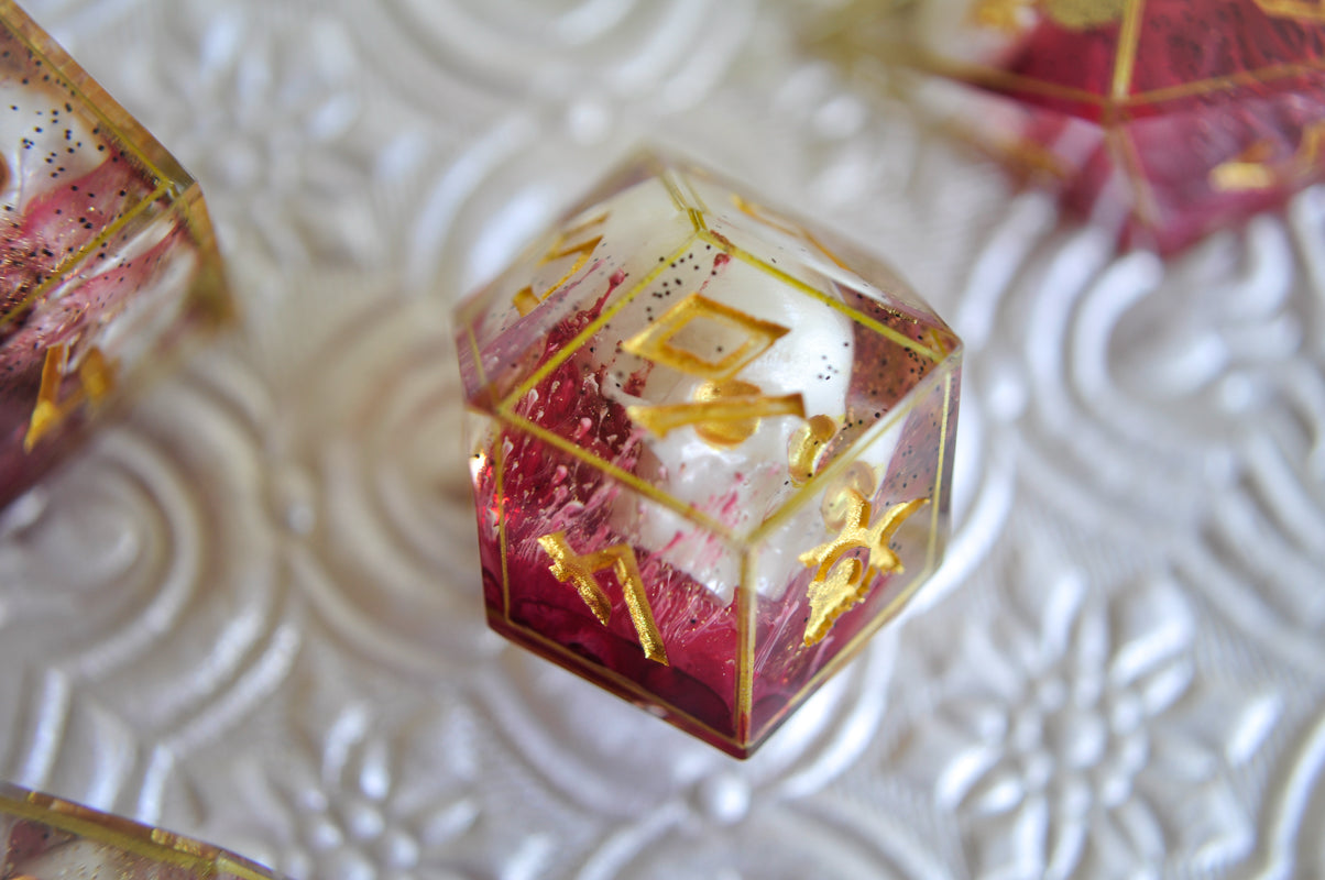 The Red Dowager 7pc Set
