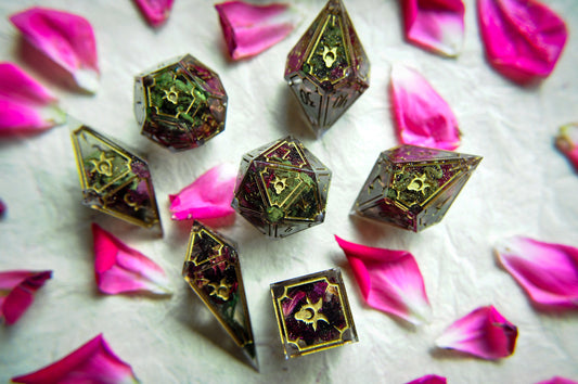 Beneath the Roses 7pc Dice Set
