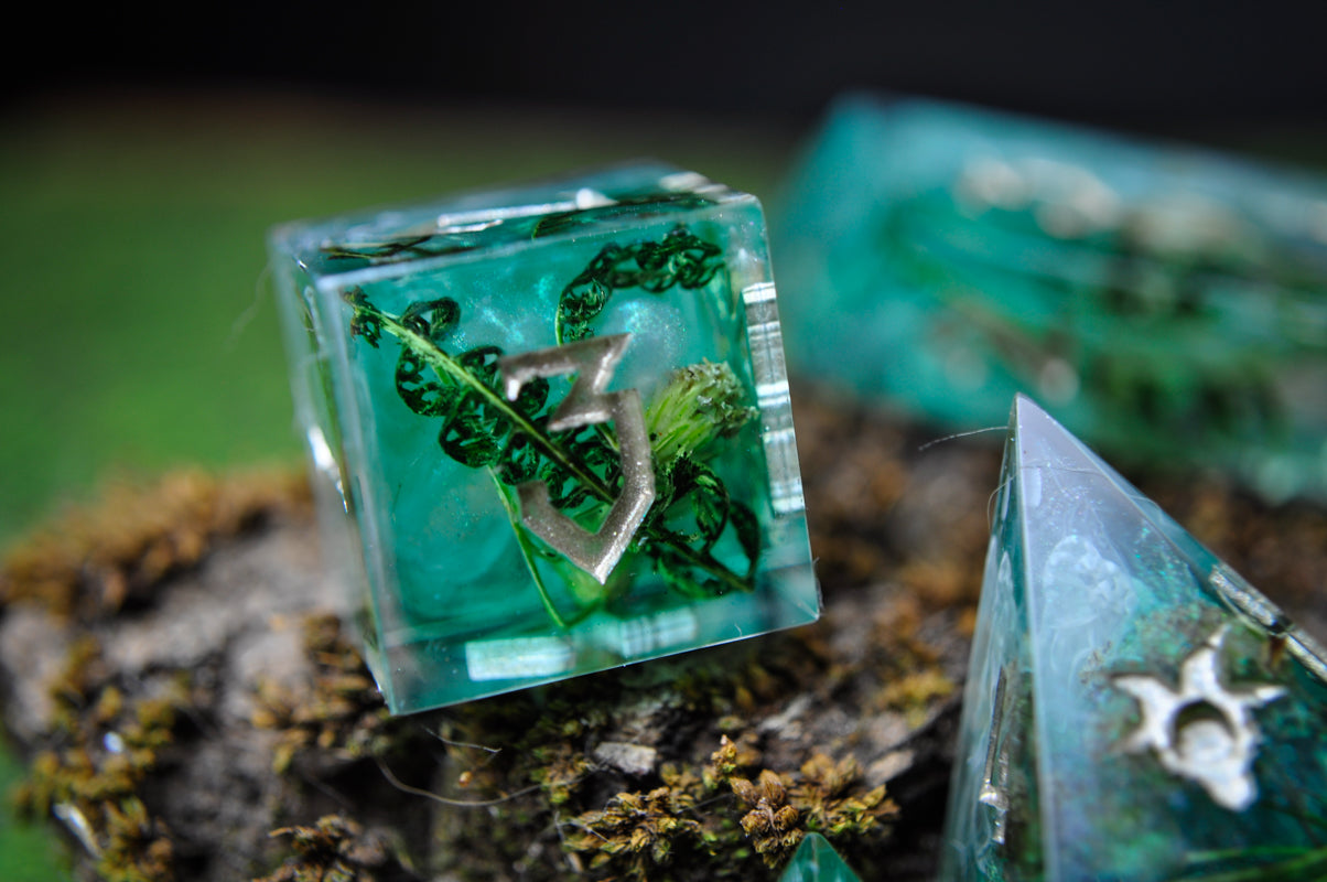 The Willow Maid 7 Piece Set