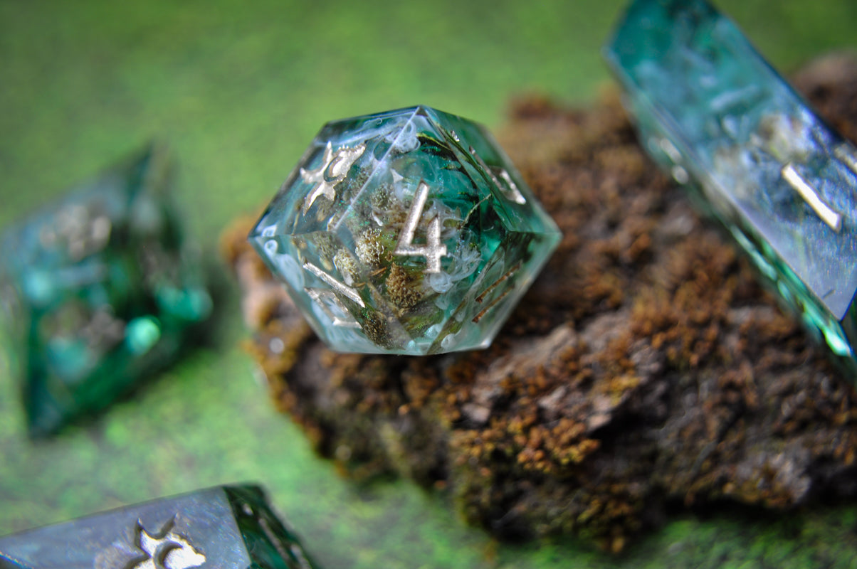 The Willow Maid 7 Piece Set