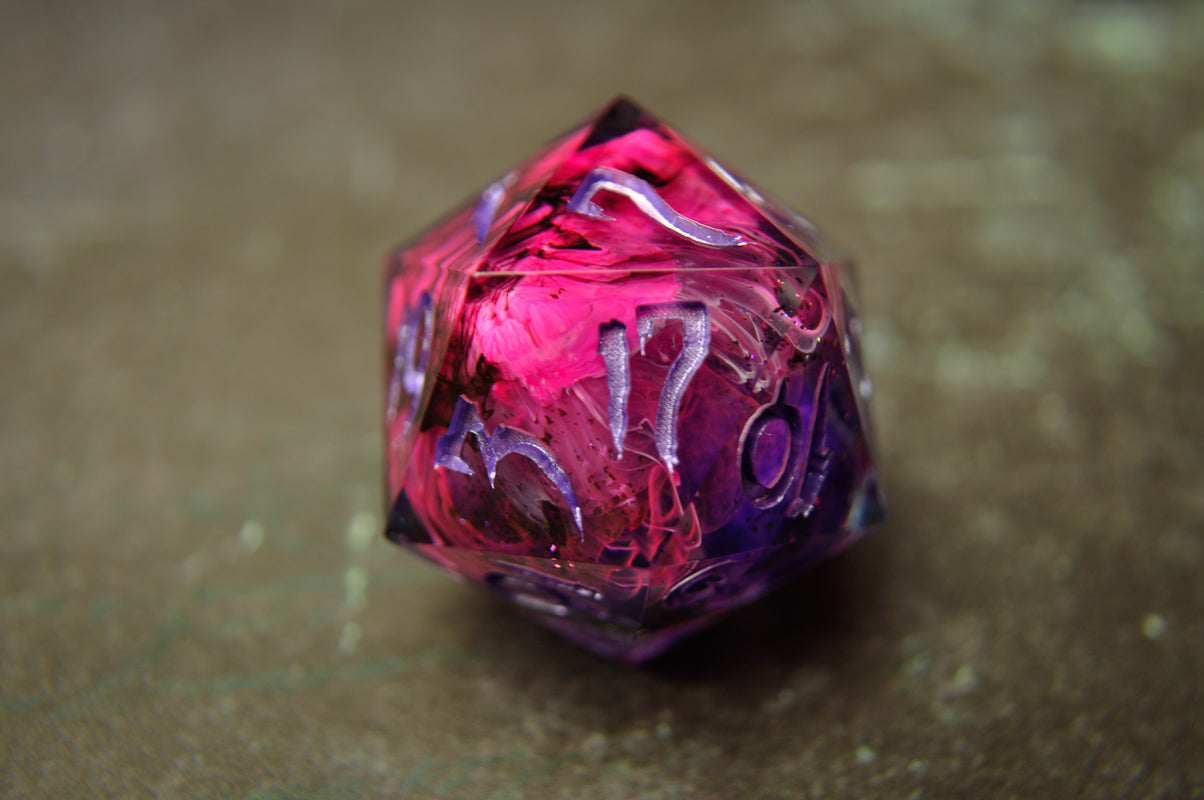 Feral Femme Chonk d20 Single
