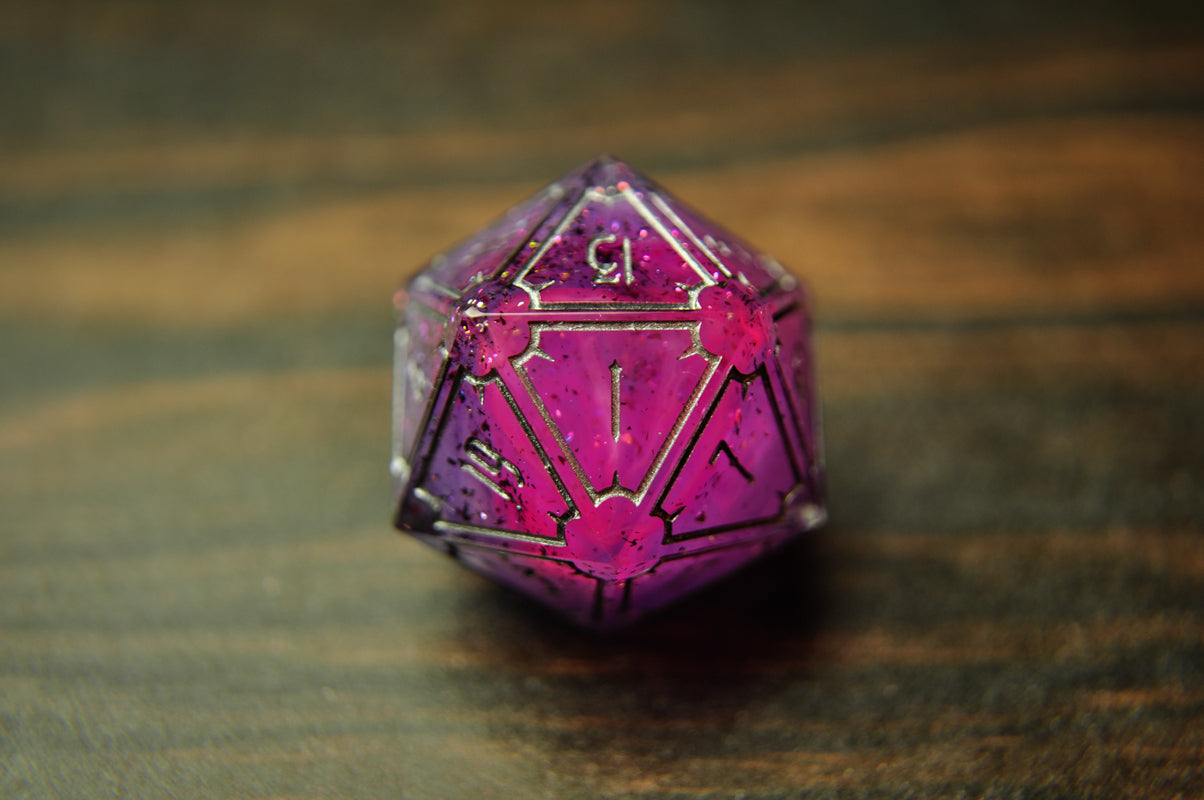 Hexed Sweetheart Single d20